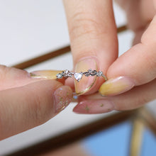 Load image into Gallery viewer, Elegant heart ring