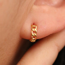 Load image into Gallery viewer, 8mm Rope Huggie Earrings
